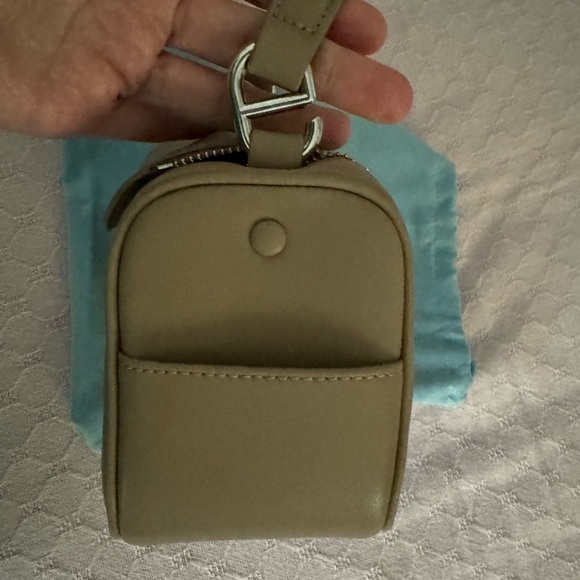 New without tags Tiffany & Fred Khaki Shoulder bag w/strap - Picture 3 of 8